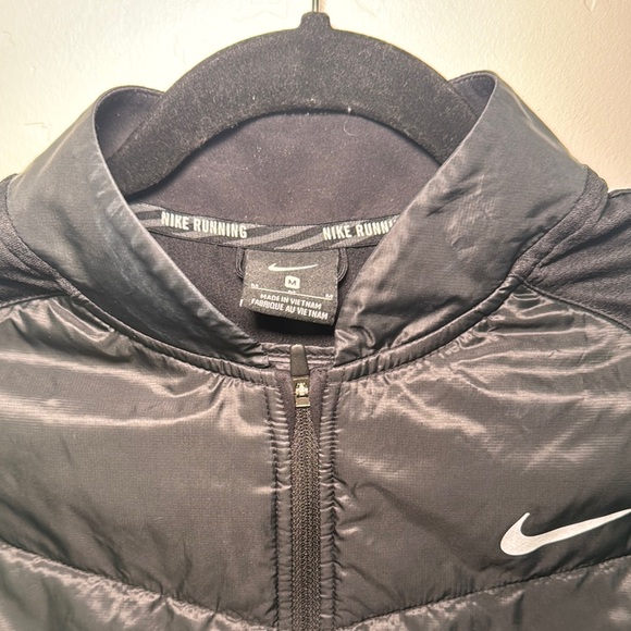 Nike Black Hooded Vest - Picture 2 of 3